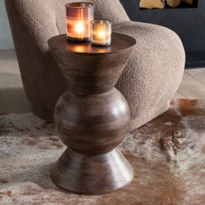 Table basse ronde en manguier brun - SUGAR HELLIN, DEPUIS 1862
