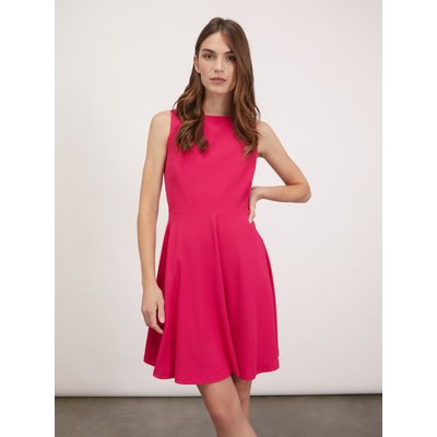 Mini robe sans manches en tissu crêpe teinte unie MOTIVI