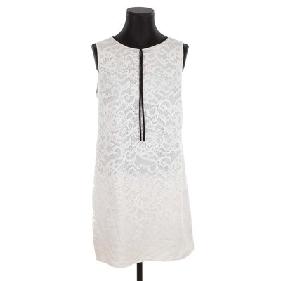 Robe en dentelle - Très Bon État CLAUDIE PIERLOT
