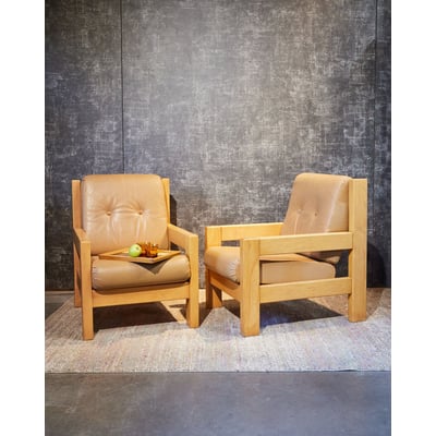 Paire de fauteuils en pin Jakob N°1370 - Bon état DEBONGOUT