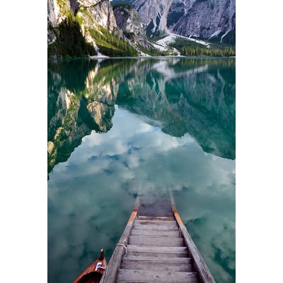 Paysage montagne lac barque dans les dolomites HEXOA