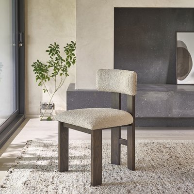Chaise en chêne massif marron et tissu bouclette beige  NOÉ BERAH GETAH