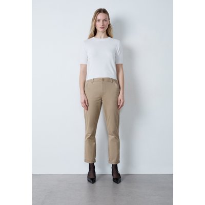 Pantalon coupe carotte CHINO ETAM