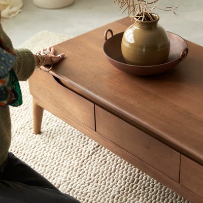 Table basse en Manguier massif, GABRIELLE TIKAMOON