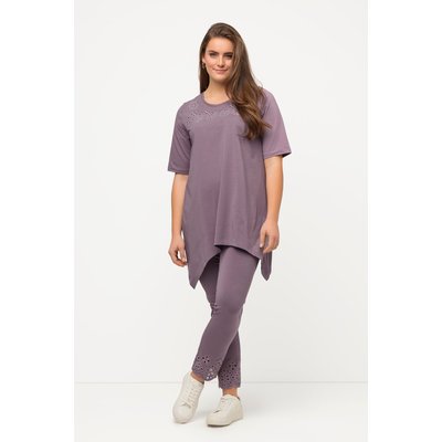 T-shirt avec broderies ajourées. Décolleté ULLA POPKEN
