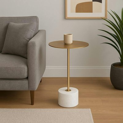 Bout de canapé design en marbre avec plateau doré Ø41 cm TALLINN PIER IMPORT