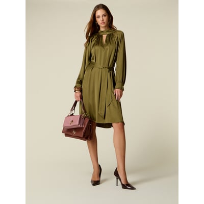 Robe avec ceinture OLTRE