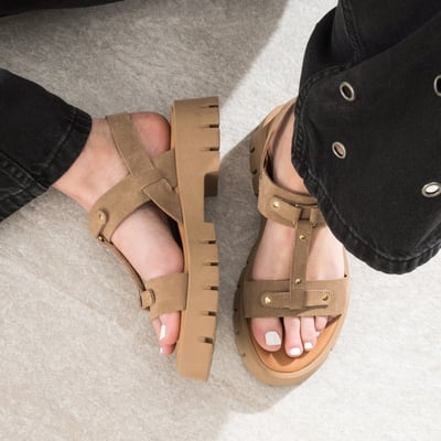 Sandale Plate en cuir NASSILA TEXTO
