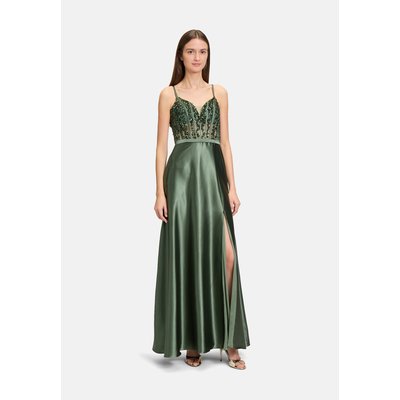 Robe de soirée à broderies VERA MONT