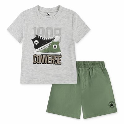 T-Shirt/Shorts Outfit CONVERSE