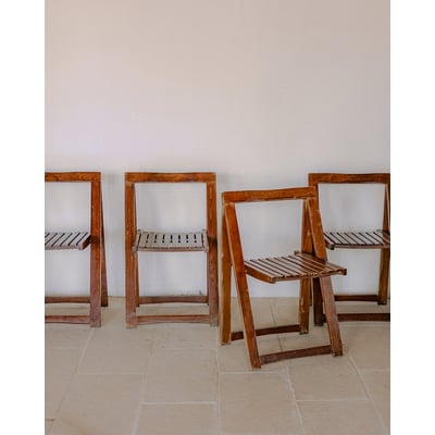 Lot de 4 chaises en bois au design géométrique moderne Claude N°1431 - Bon état DEBONGOUT