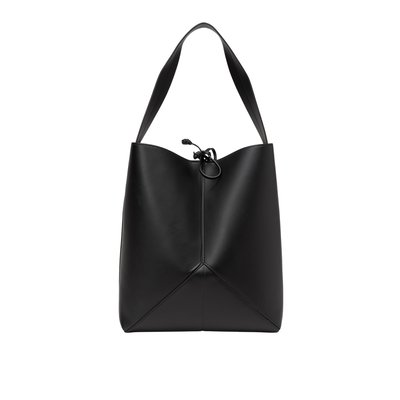 Hobo Bag moyen en une alternative de cuir en polyester recyclé MARC O'POLO