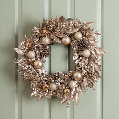 61cm Gold Foliage & Bauble Wreath SO'HOME