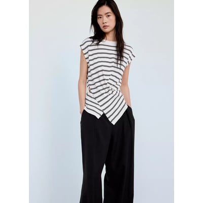 Pull en maille fine drapé MANGO