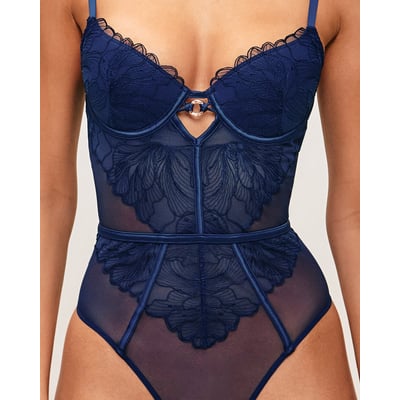 Body string en mesh et broderies florales SLEAZELIZ UNDIZ