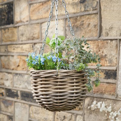 Indoor/Outdoor Kubu Small Rattan Round Hanging Basket ÉDITÉ