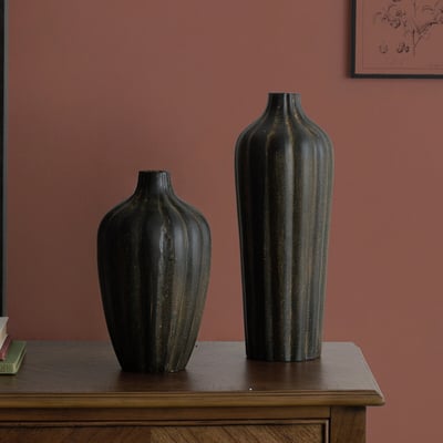 Set of 2 Cast Aluminium Vases in Black ÉDITÉ