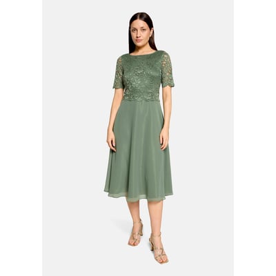 Robe de cocktail en dentelle VERA MONT