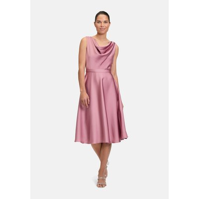 Robe de cocktail à encolure bénitier VERA MONT