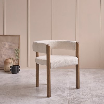 Chaise arrondie en chêne massif et tissu bouclette  CLÉA BERAH GETAH