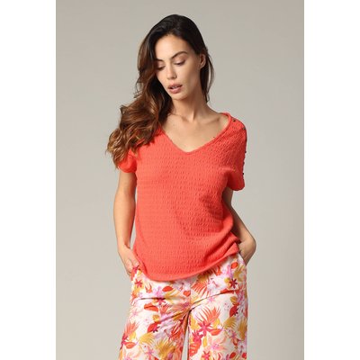 T-shirt texturé à col v avec manches ornées de boutons KAMILI DEELUXE