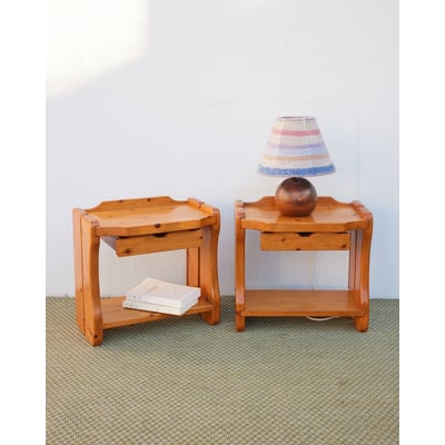 Paire de table de chevets en pin Maïa N°1583 - Bon état DEBONGOUT