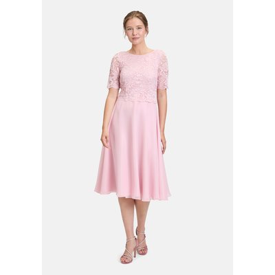 Robe de cocktail en dentelle VERA MONT