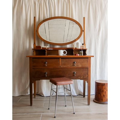 Coiffeuse à rangements et au miroir arrondi Louise N°313 - Bon état DEBONGOUT