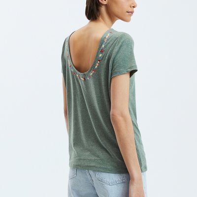 Camiseta de cuello redondo y escote bordado PIECES