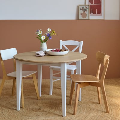 Table ronde extensible bois D105 avec 1 allonge et pieds fuseau - VICTORIA HELLIN, DEPUIS 1862