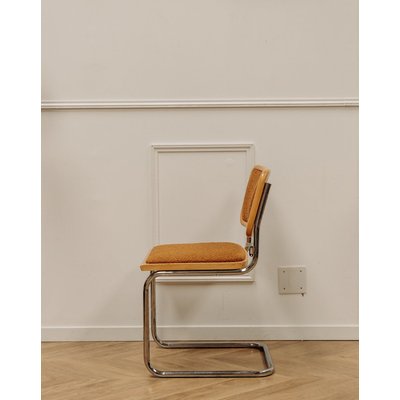 Chaise restaurée aux lignes courbes Alma N°1570 - Bon état DEBONGOUT