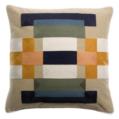 Coussin brodé Bertille VIVARAISE