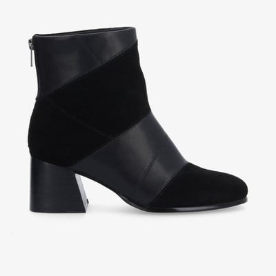 Skara Patch Boots - Noir SCHMOOVE