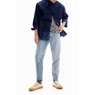 Chemise en denim avec broderies et patch. DESIGUAL