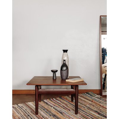 Table basse en teck Liv N°155 - Bon état DEBONGOUT