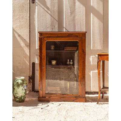 Vitrine en bois Victoria N°1302 - Bon état DEBONGOUT