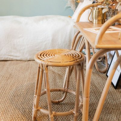 Tabouret en rotin à 4 pieds - JUNE SAUDARA COLLECTIONS