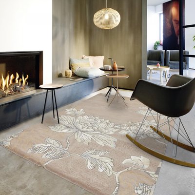 Tapis salon et chambre fait à la main en laine motif floral FABLED UN AMOUR DE TAPIS