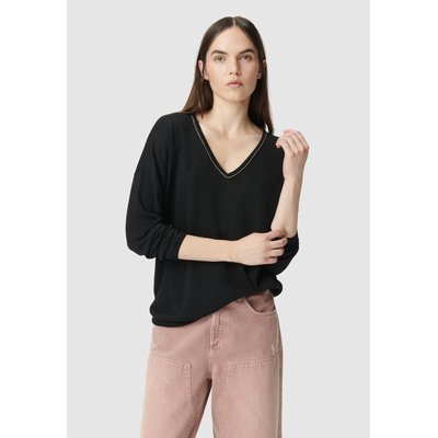 Pull tricot fin fil textile encolure bijou IKKS