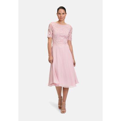 Robe de cocktail en dentelle VERA MONT