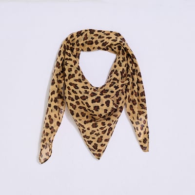 Étole motif animalier GRAIN DE MALICE