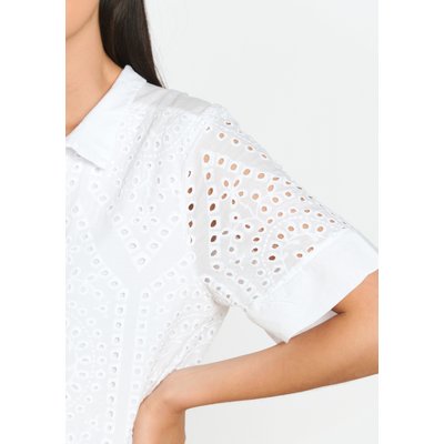 Robe courte avec broderie anglaise LOLALIZA