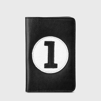 E2R Protège passeport cuir noir original et rétro numéro 4 OH MY BAG