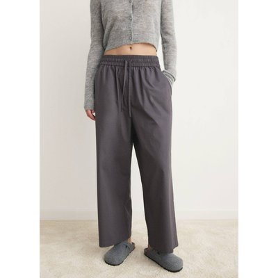 Pantalon court en coton avec poches MANGO