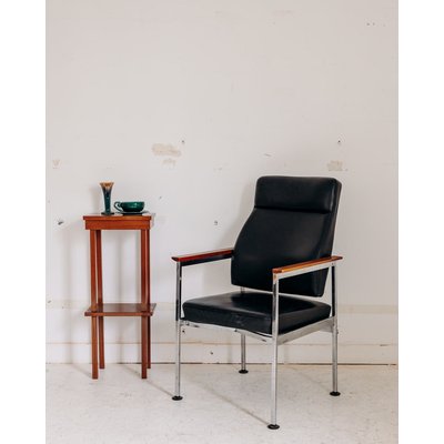 Fauteuil en similicuir Jakob N°18 - Bon état DEBONGOUT