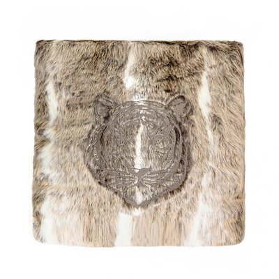 Coussin brodé imitation fourrure MX HOME