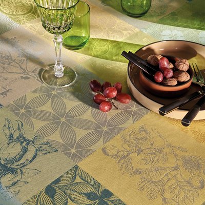 Nappe pur coton enduit imperméable MILLE PARFUMS GARNIER-THIEBAUT
