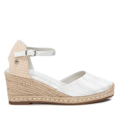 Espadrille avec talon de 7 cm. XTI