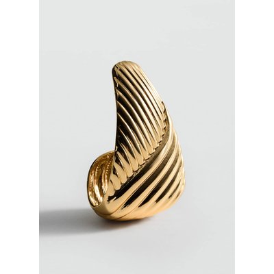 Boucles d’oreilles triangulaires relief MANGO