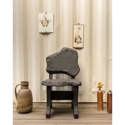 Chaise en bois noir Claude N°1518 - Bon état DEBONGOUT